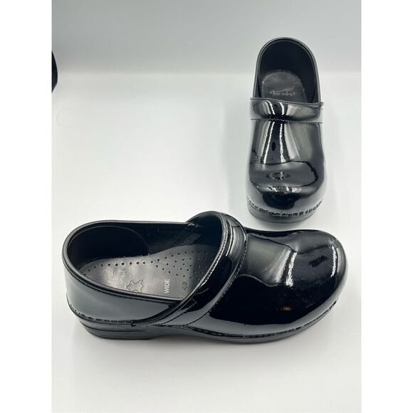 Dansko Professional Clog Black Patent Leather Size 40 WIDE Healthcare Restaurant - Picture 2 of 13